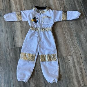 Astronaut Halloween costume ages, 4 to 6 years old